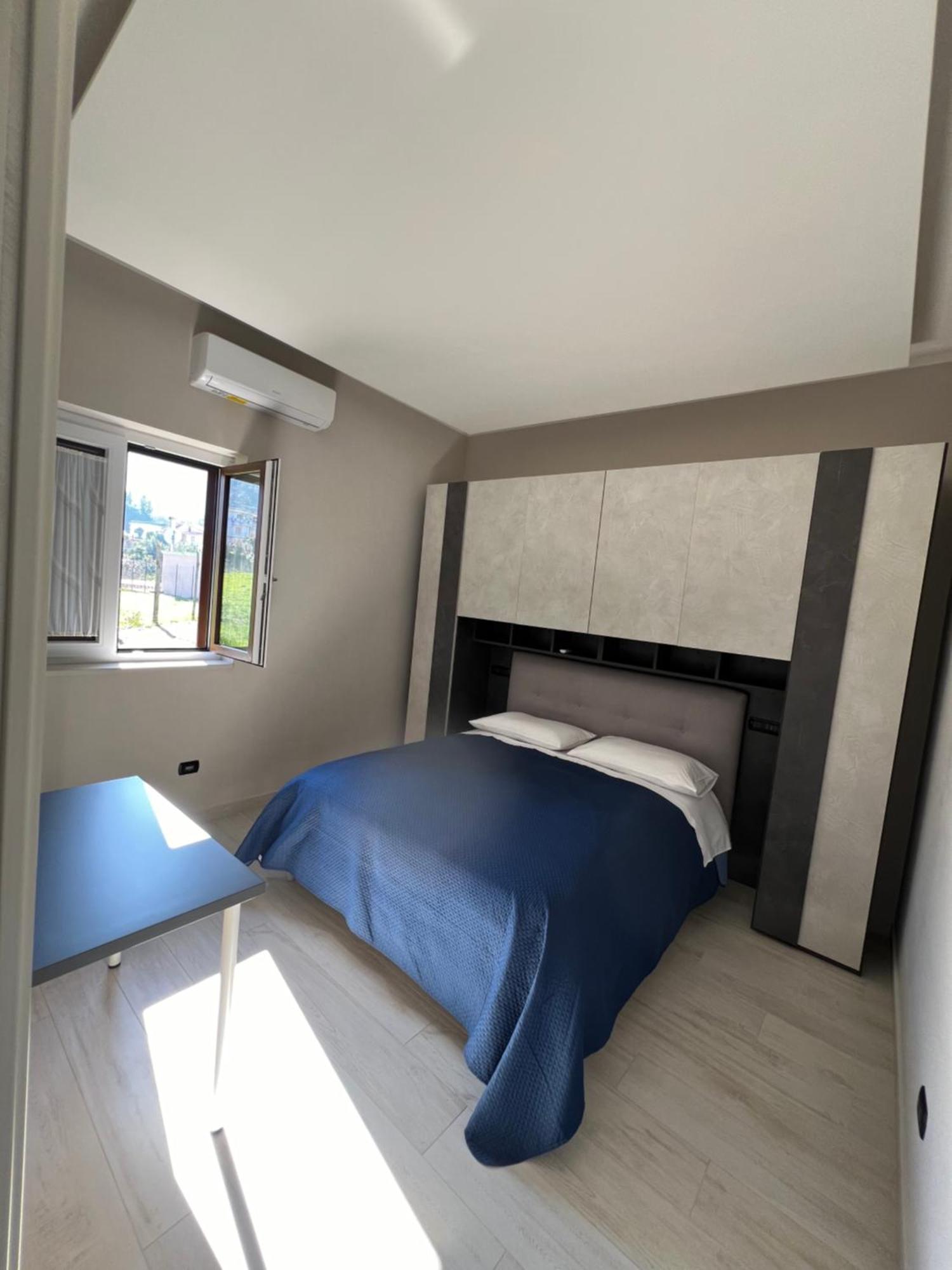 Brass Apartment Кастелламмаре-ди-Стабия Экстерьер фото